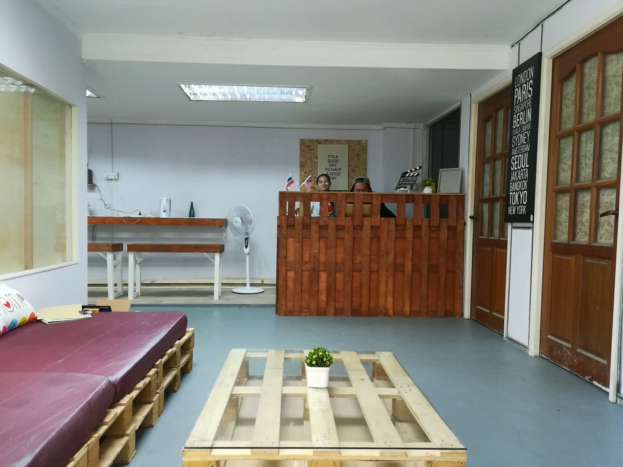 Get Inn Backpackers Кота Кинабалу Екстериор снимка